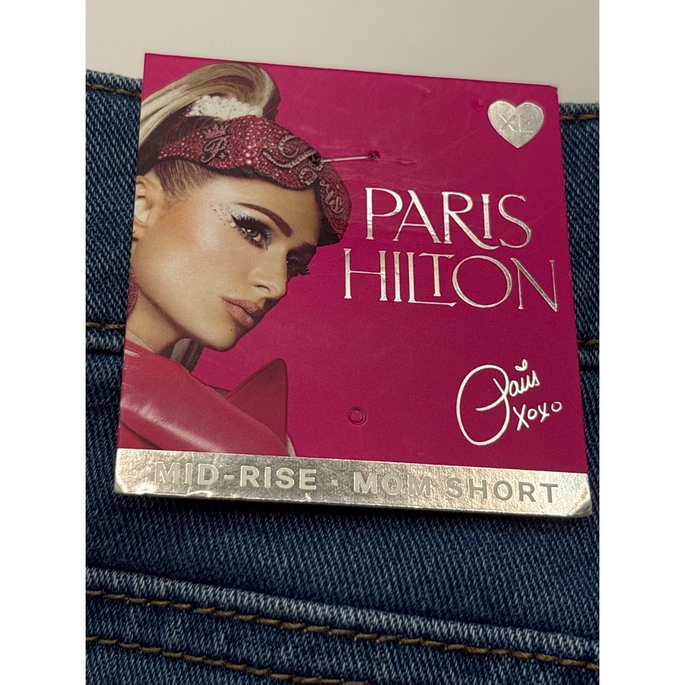 Paris Hilton Heart Back Pockets Denim Mom Shorts NWT Size XL Light Wash Cutoff - Picture 8 of 12